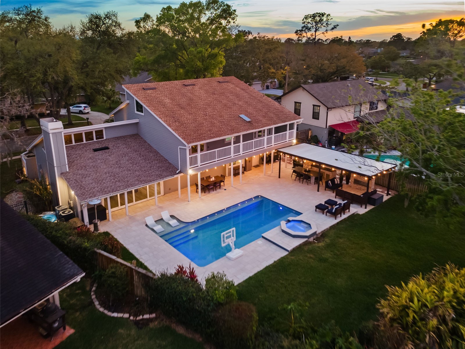 4009 Priory Circle Tampa FL 33618 TB8489893 image3