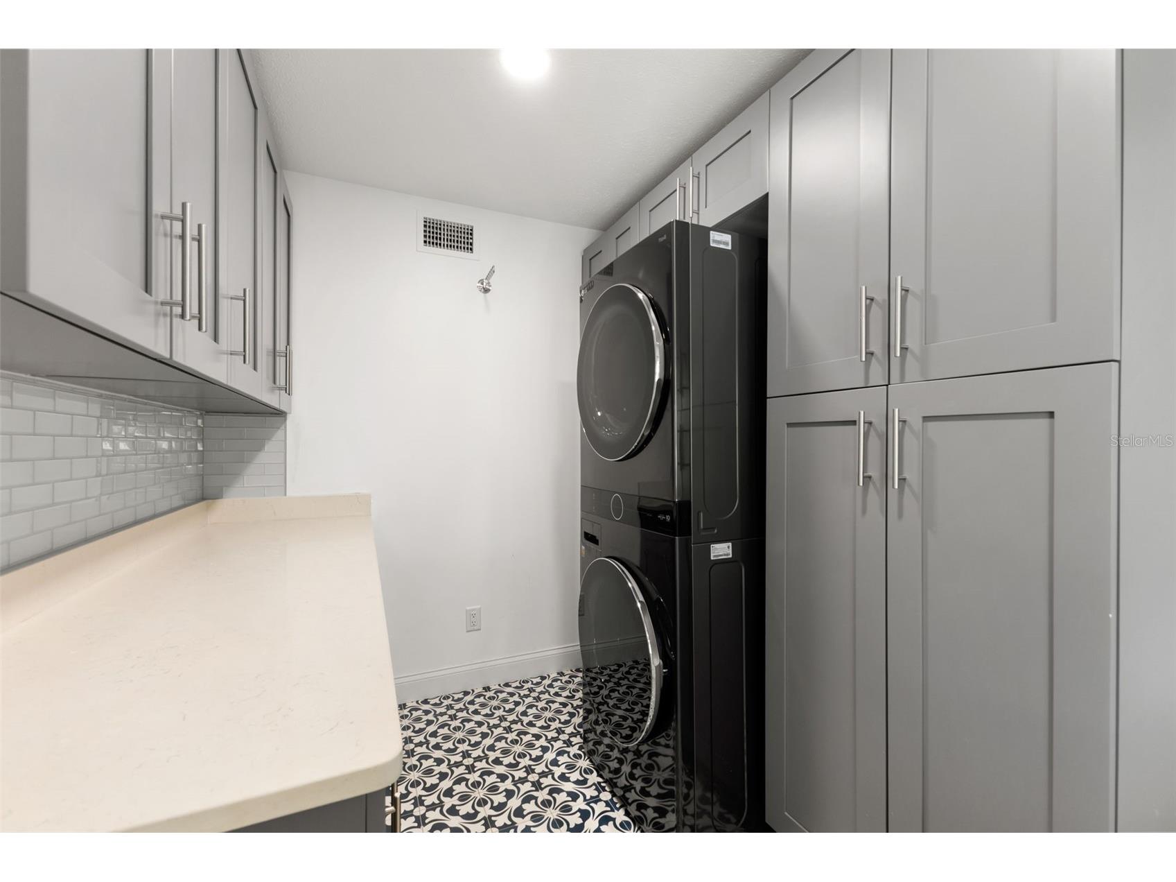 4009 Priory Circle Tampa FL 33618 TB8489893 image31