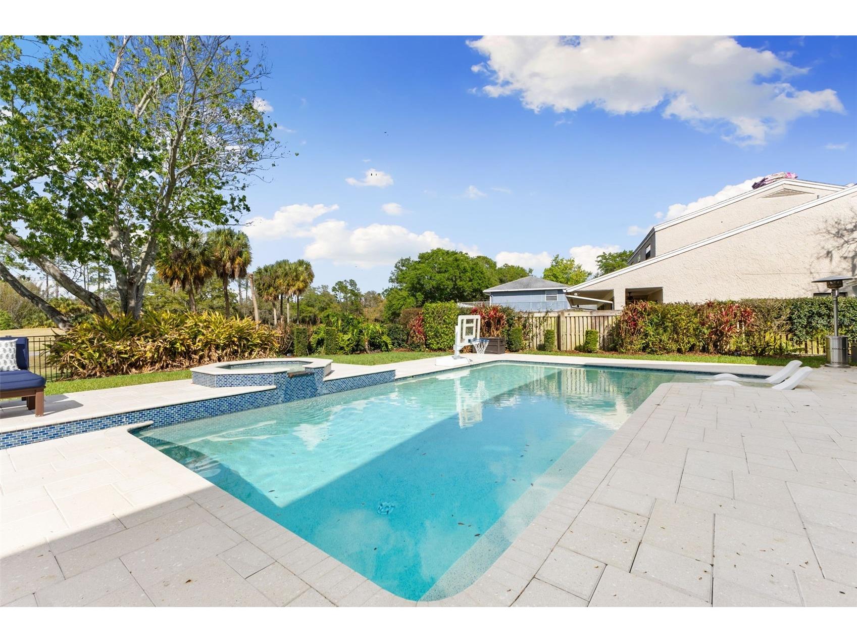 4009 Priory Circle Tampa FL 33618 TB8489893 image62