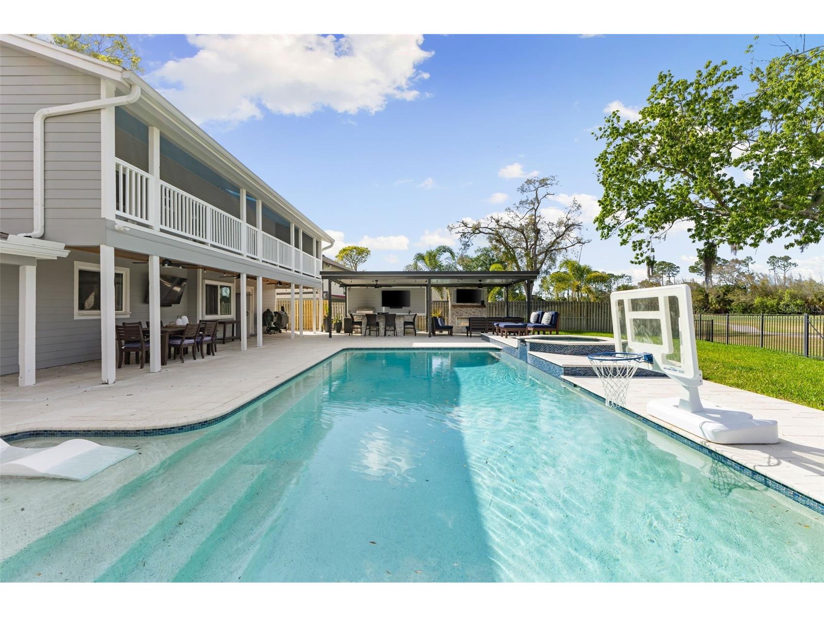 4009 Priory Circle Tampa FL 33618 TB8489893 image63