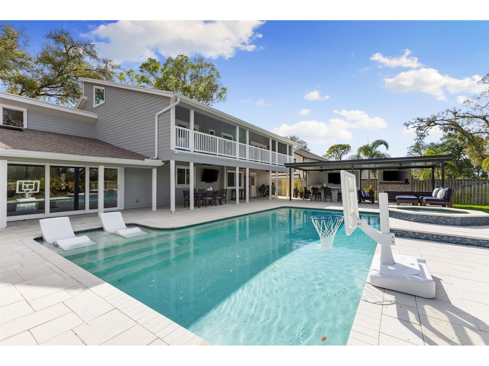 4009 Priory Circle Tampa FL 33618 TB8489893 image64