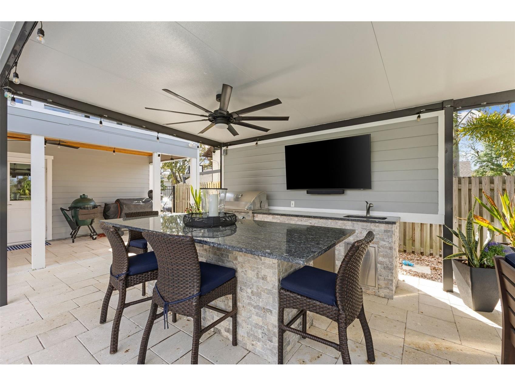 4009 Priory Circle Tampa FL 33618 TB8489893 image70
