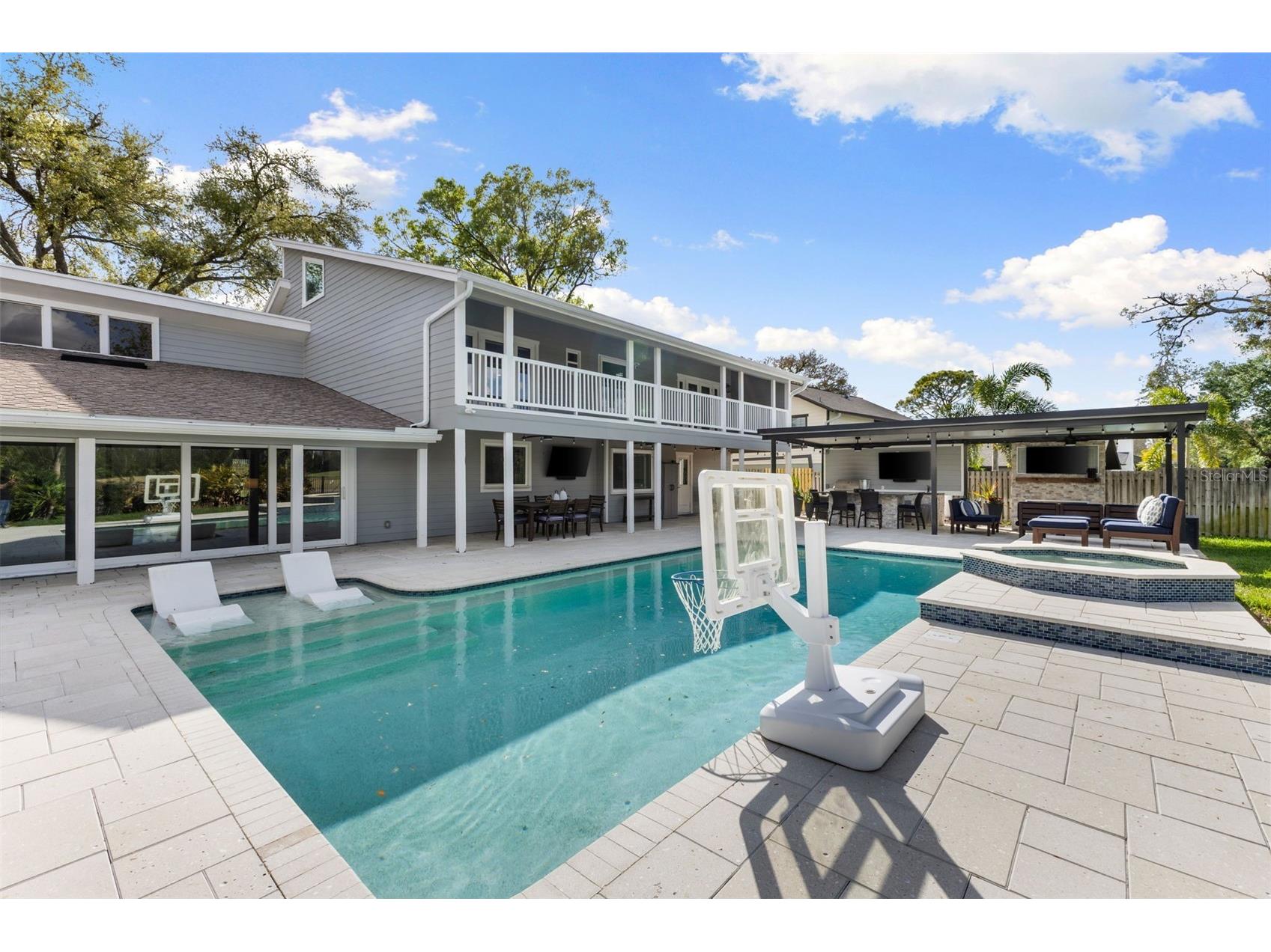 4009 Priory Circle Tampa FL 33618 TB8489893 image78