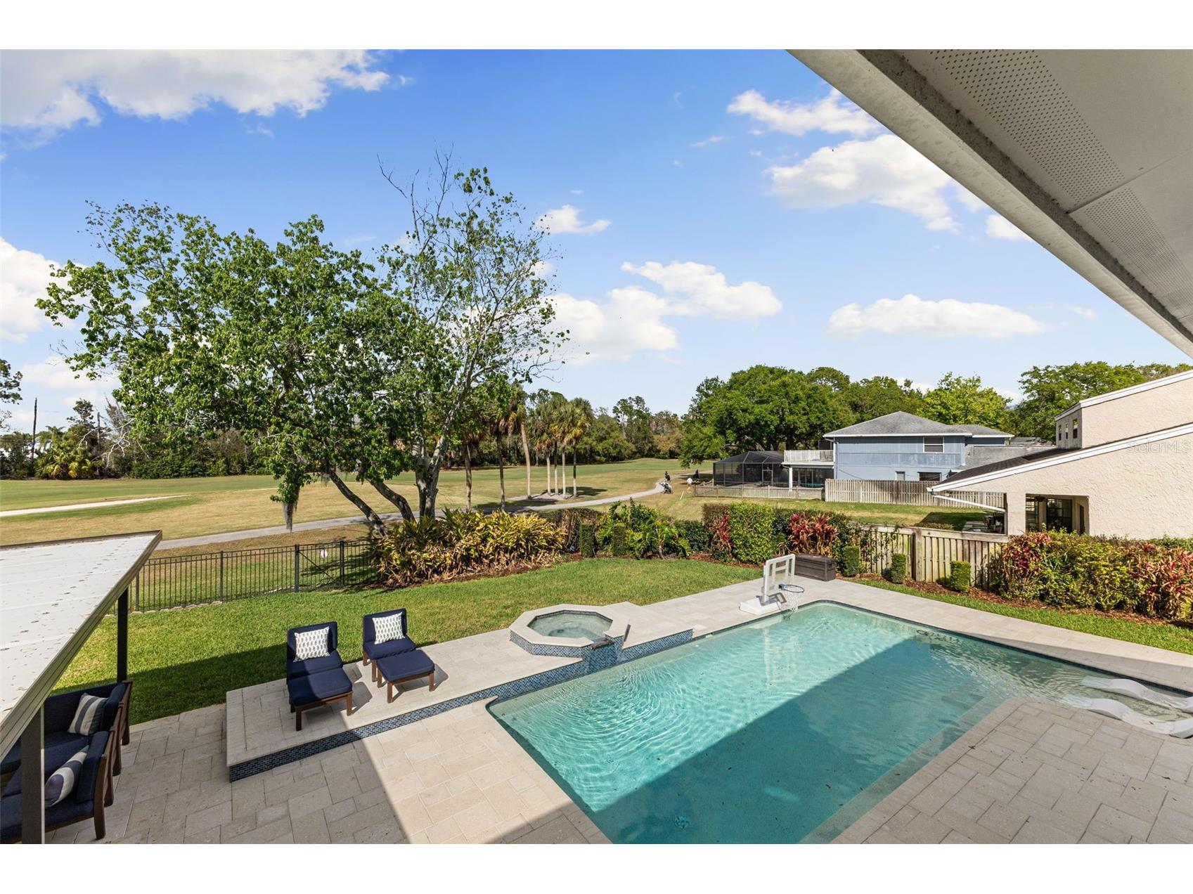 4009 Priory Circle Tampa FL 33618 TB8489893 image82