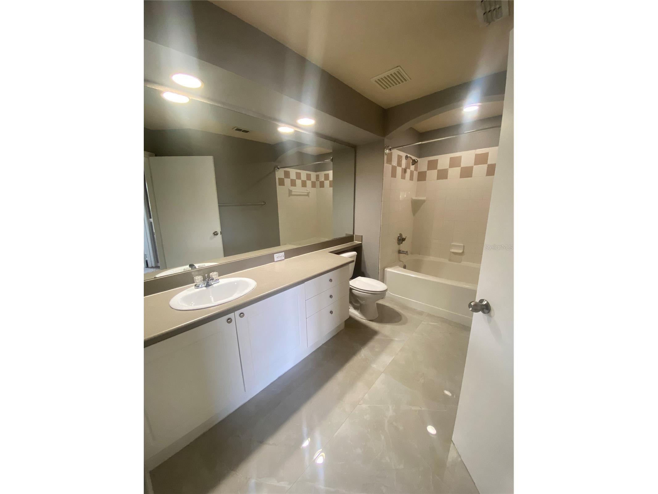 4009 Sand Palm Court Tampa FL 33624 TB8513519 image5