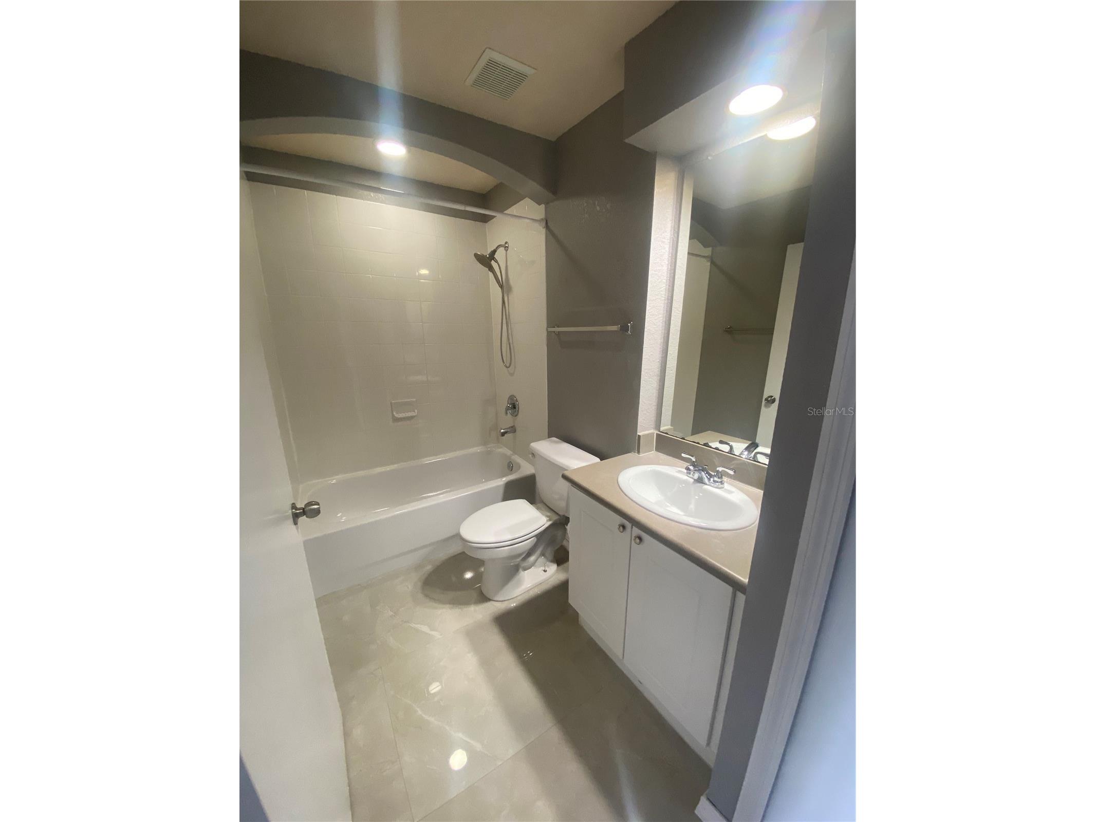4009 Sand Palm Court Tampa FL 33624 TB8513519 image8