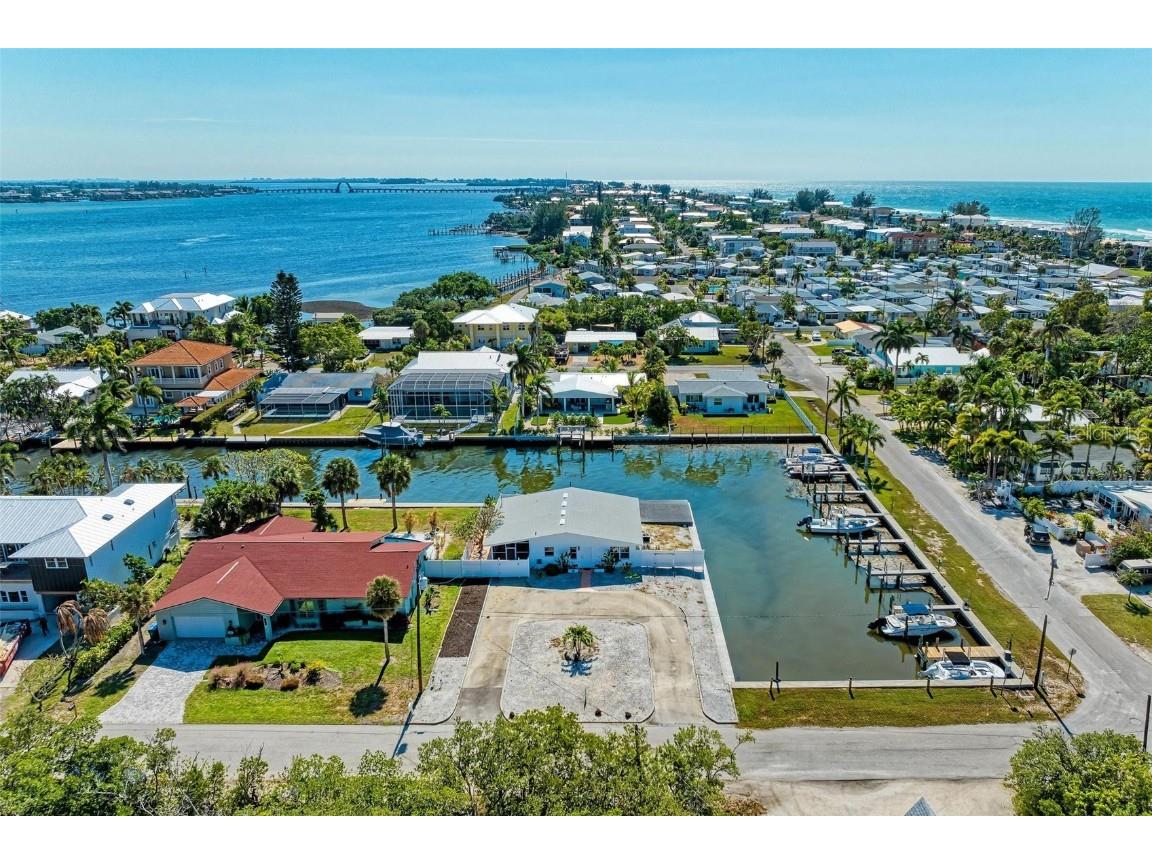 401 28th Street Holmes Beach FL 34217 A4587860 image1