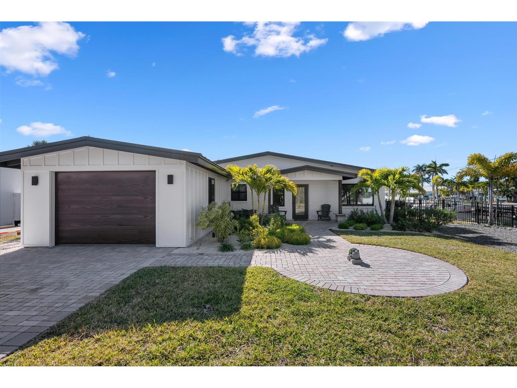 401 28th Street Holmes Beach FL 34217 A4681048 image1