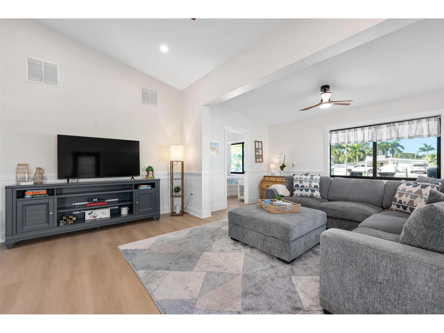 401 28th Street Holmes Beach FL 34217 A4681048 image11