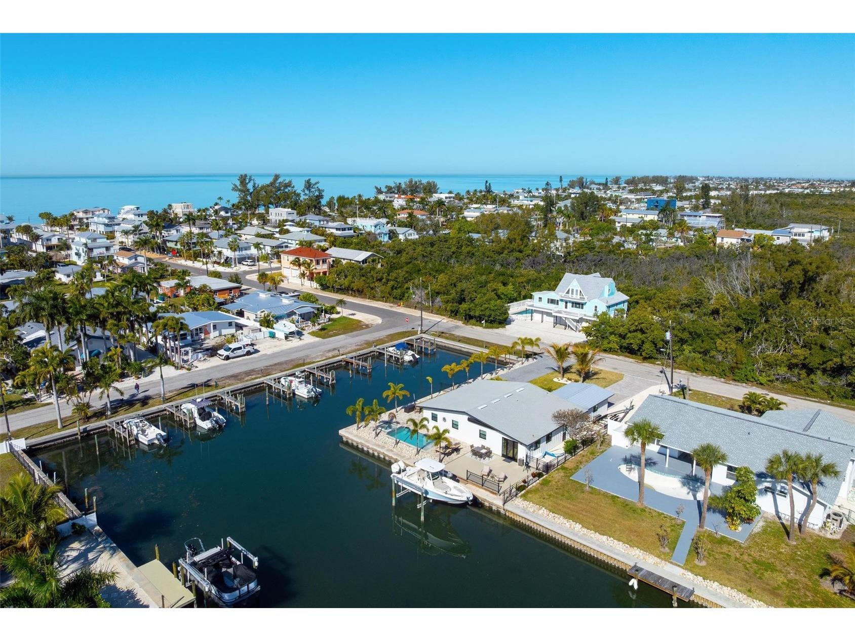 401 28th Street Holmes Beach FL 34217 A4681048 image64