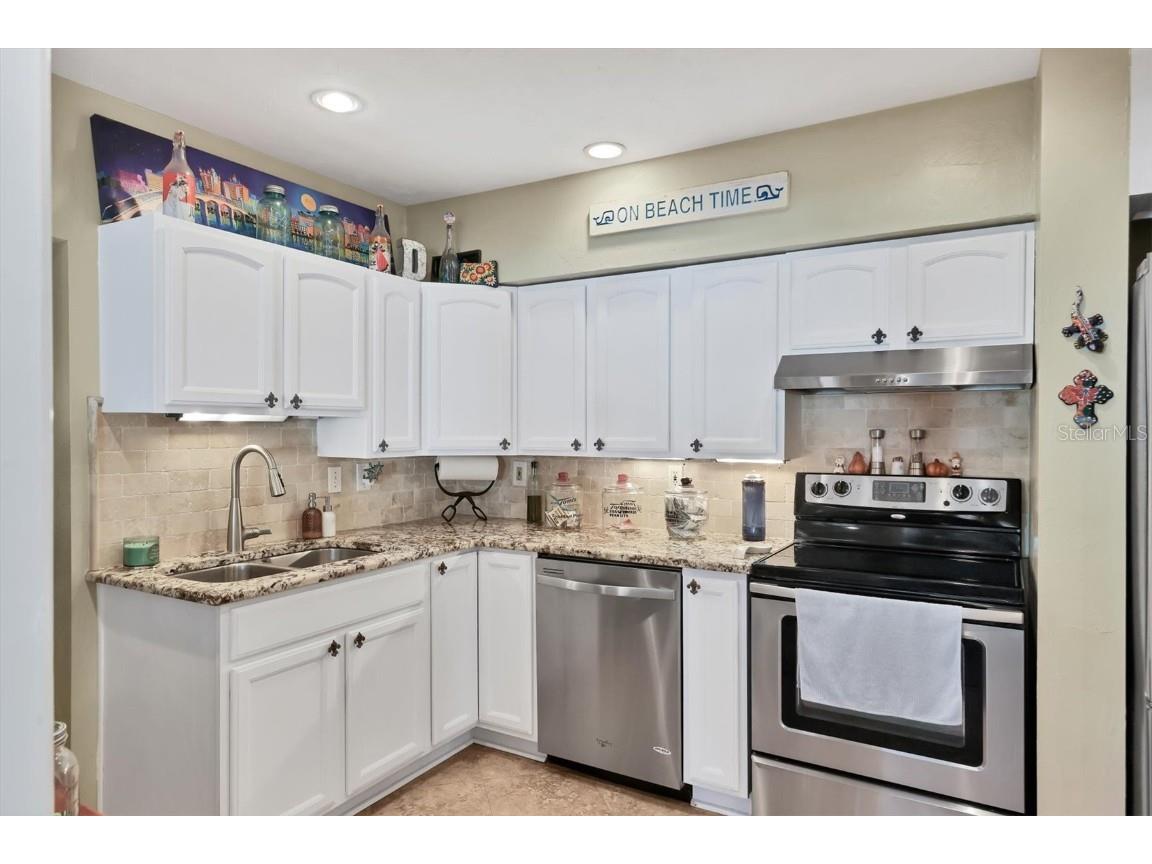 401 28th Street W Bradenton FL 34205 A4673428 image14