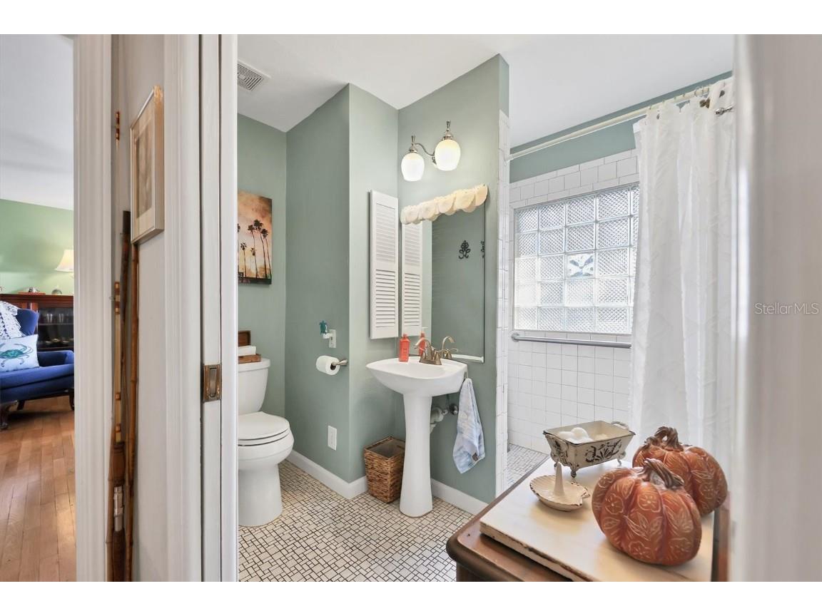 401 28th Street W Bradenton FL 34205 A4673428 image26