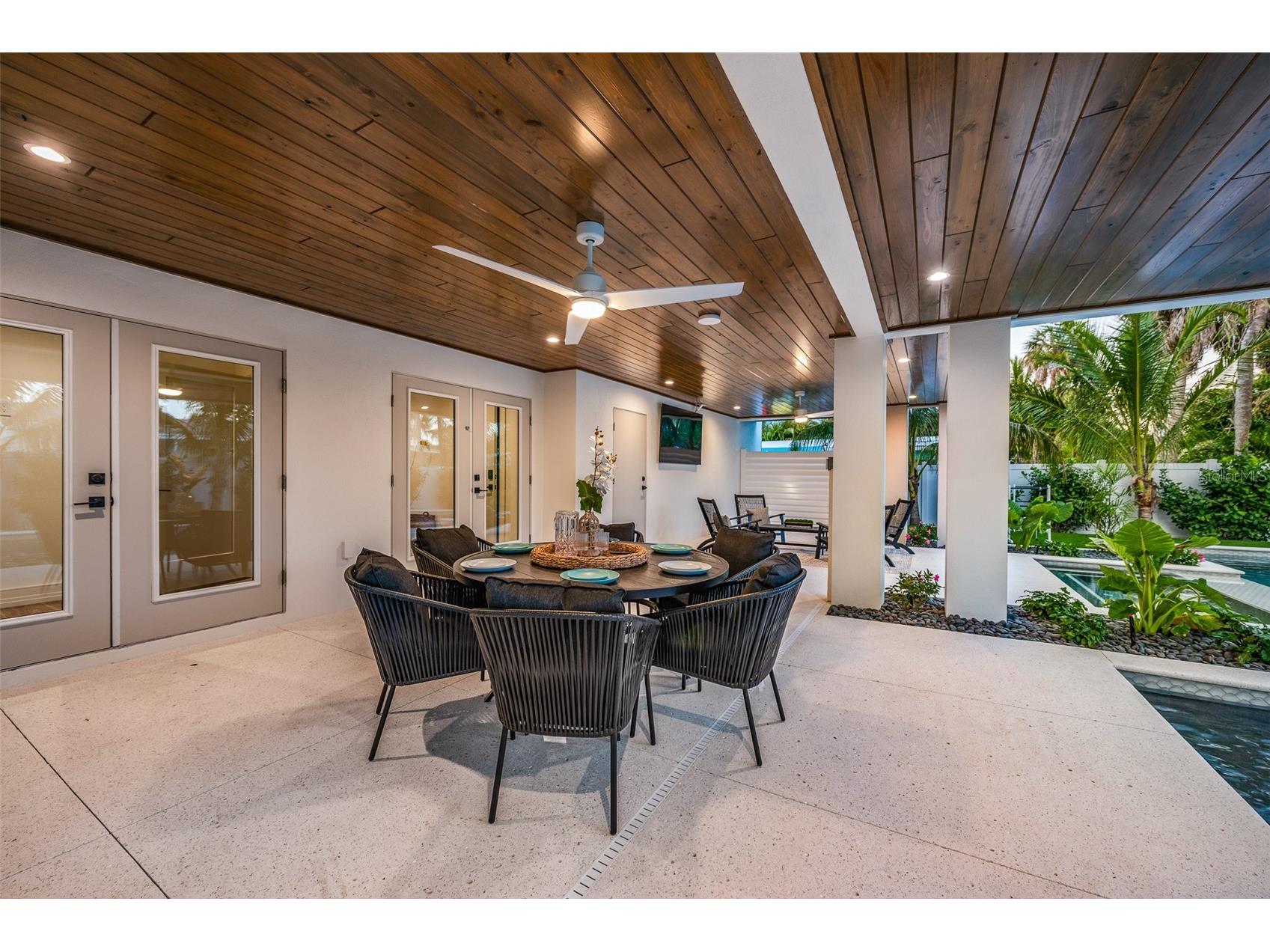 401 77th Street Holmes Beach FL 34217 A4667829 image60