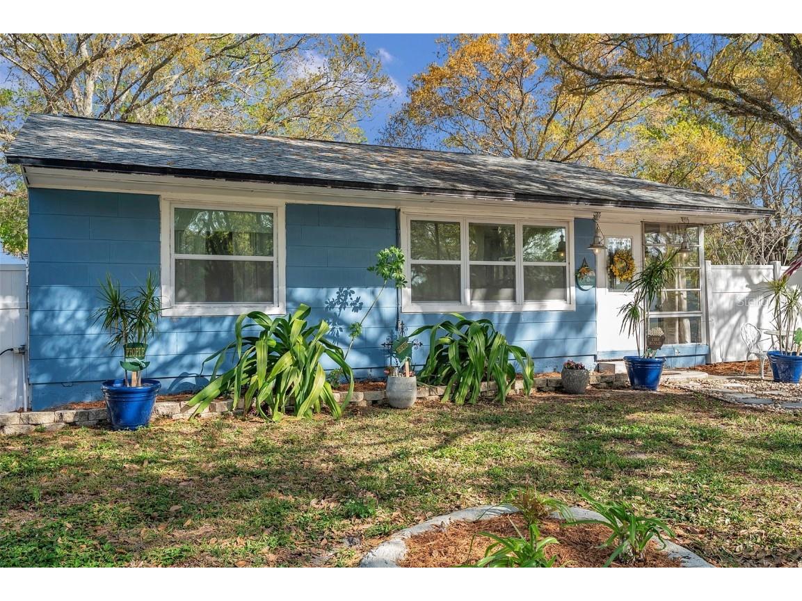 401 81st Avenue NE Saint Petersburg FL 33702 U8231908 image1