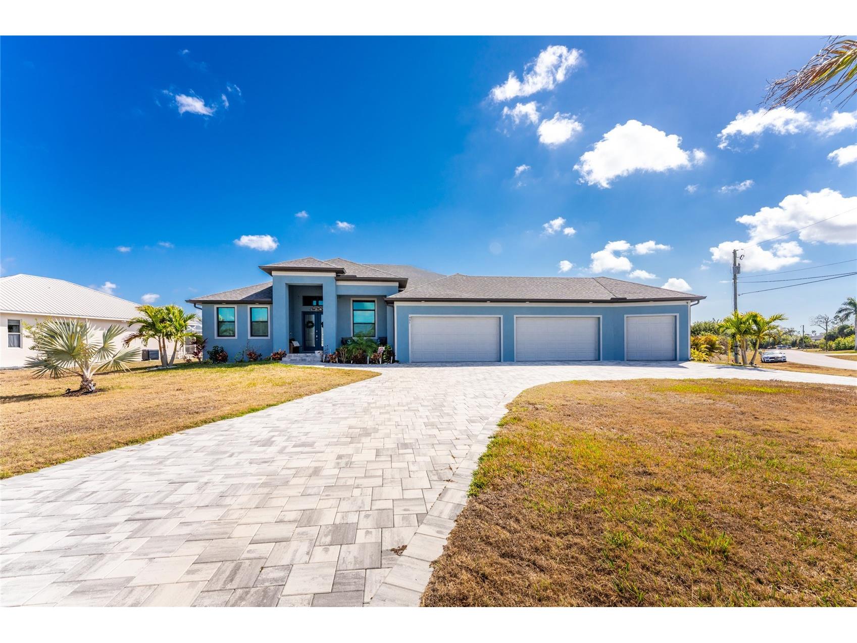 401 Albatross Road Rotonda West FL 33947 D6146244 image1