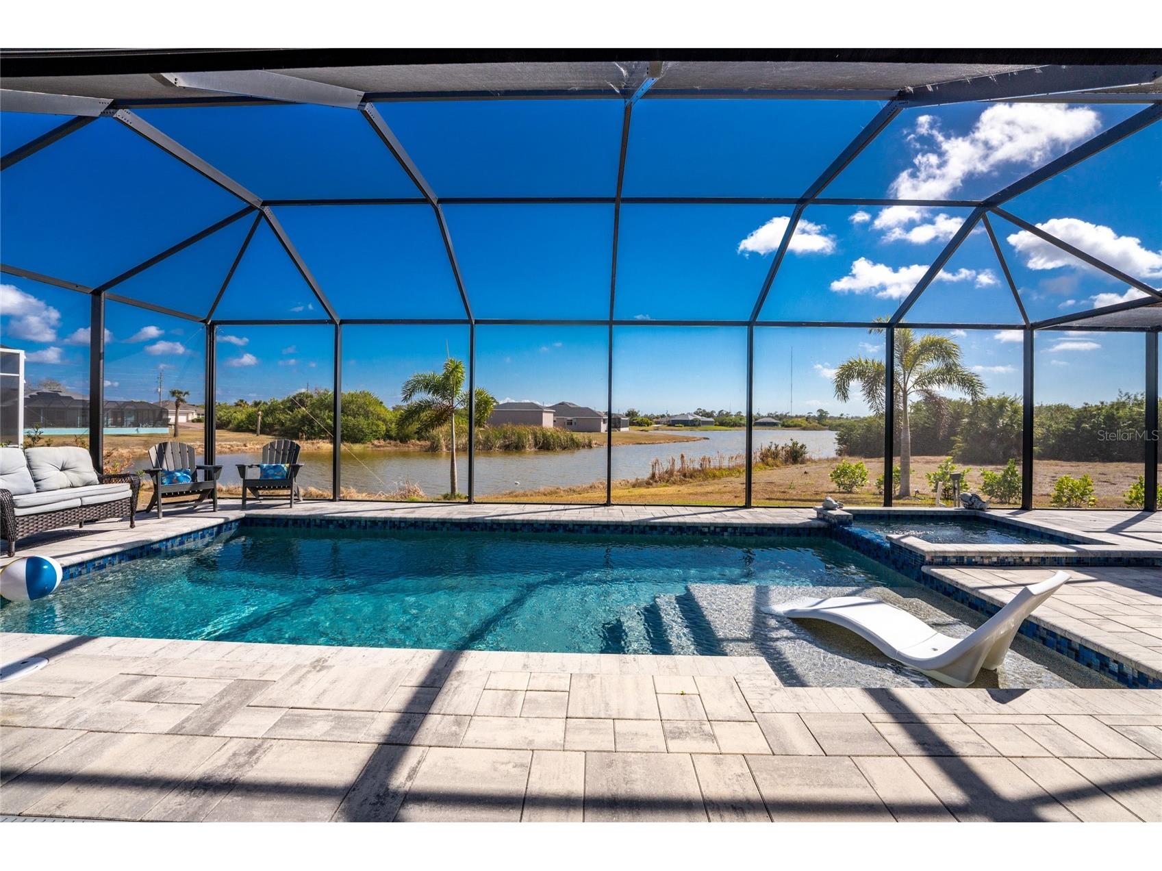 401 Albatross Road Rotonda West FL 33947 D6146244 image4