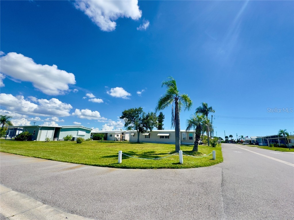 401 Blackburn Boulevard North Port FL 34287 C7515505 image2