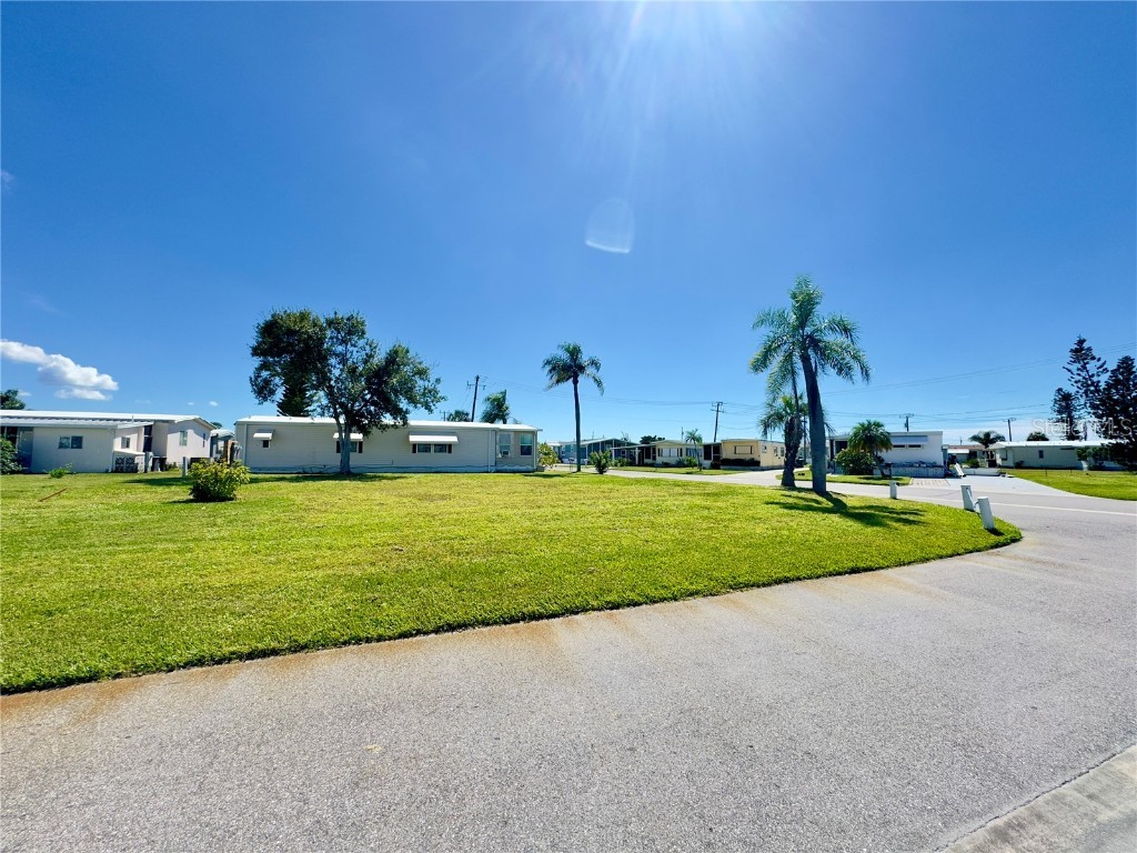 401 Blackburn Boulevard North Port FL 34287 C7515505 image3