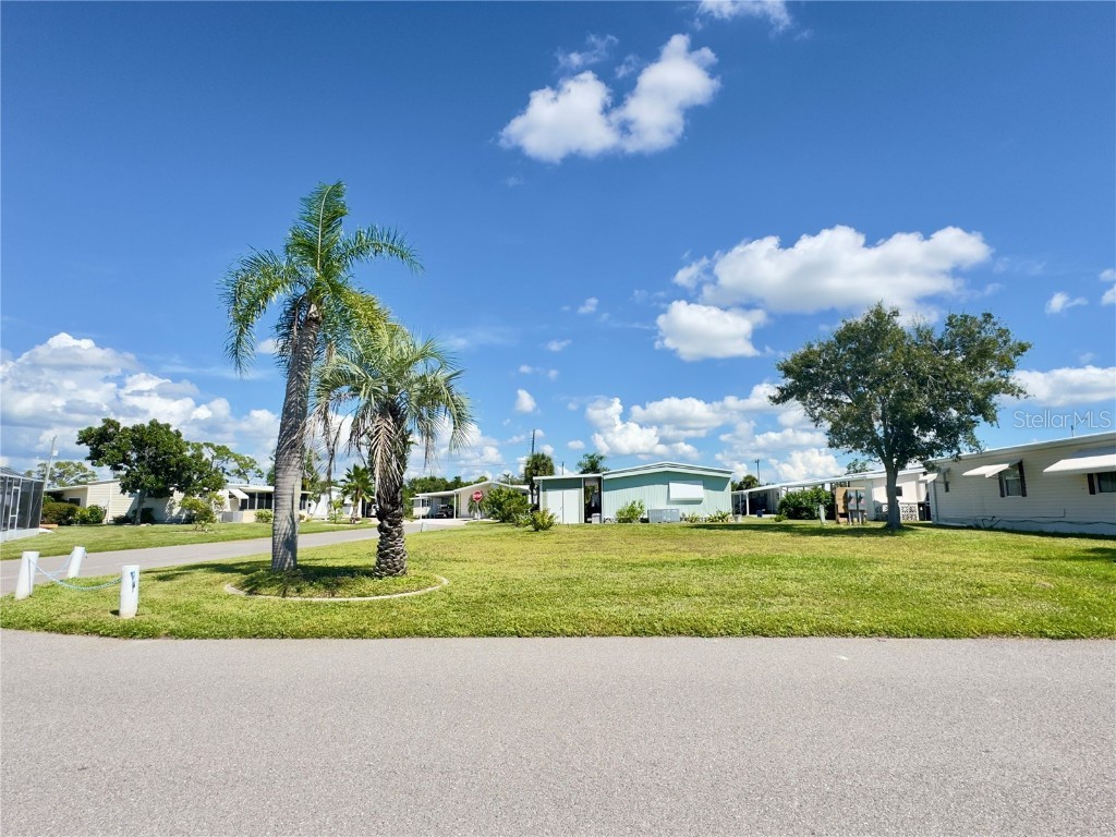 401 Blackburn Boulevard North Port FL 34287 C7515505 image4