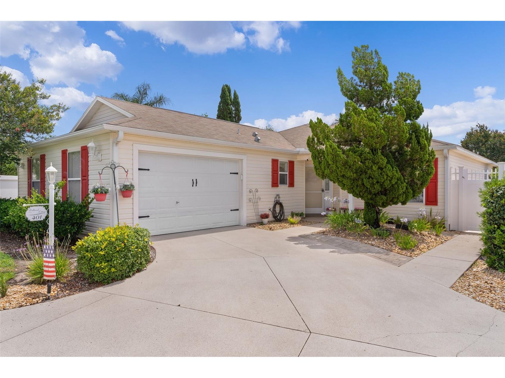 401 Calhoun Court The Villages FL 32162 G5112892 image1