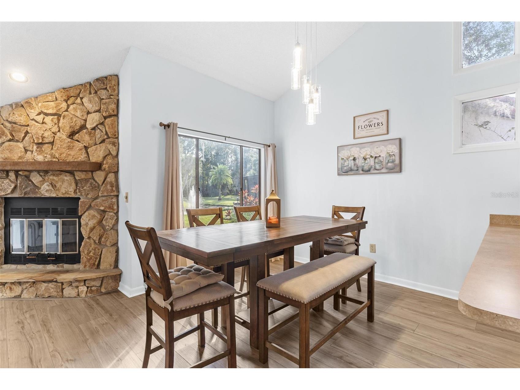 401 Clusterwood Drive Yalaha FL 34797 - LAKE HARRIS CHAIN OF LAKES G5102971 image10