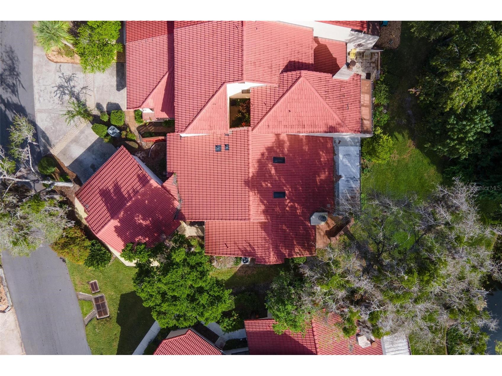 401 Clusterwood Drive Yalaha FL 34797 - LAKE HARRIS CHAIN OF LAKES G5102971 image38