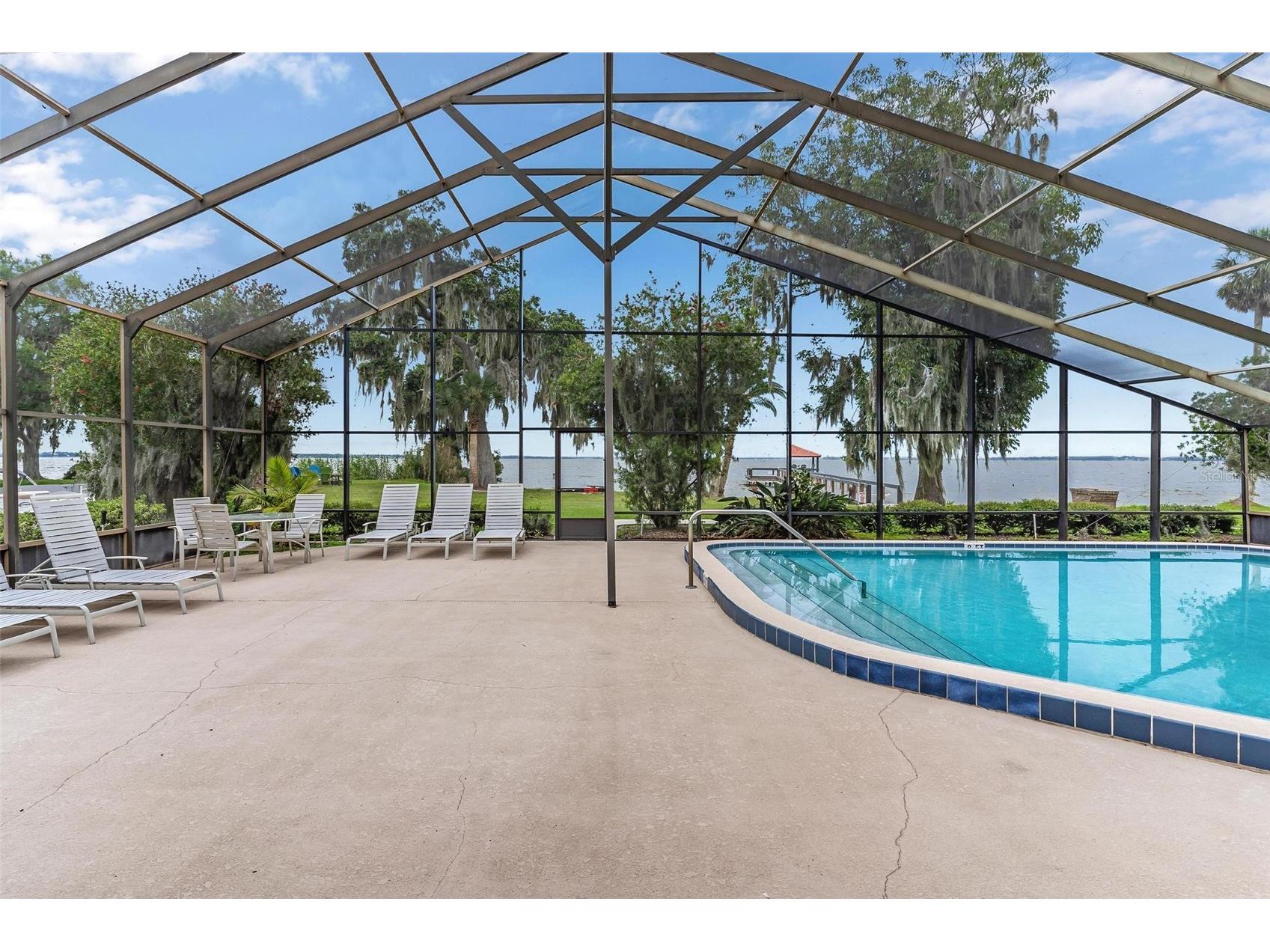 401 Clusterwood Drive Yalaha FL 34797 - LAKE HARRIS CHAIN OF LAKES G5102971 image40