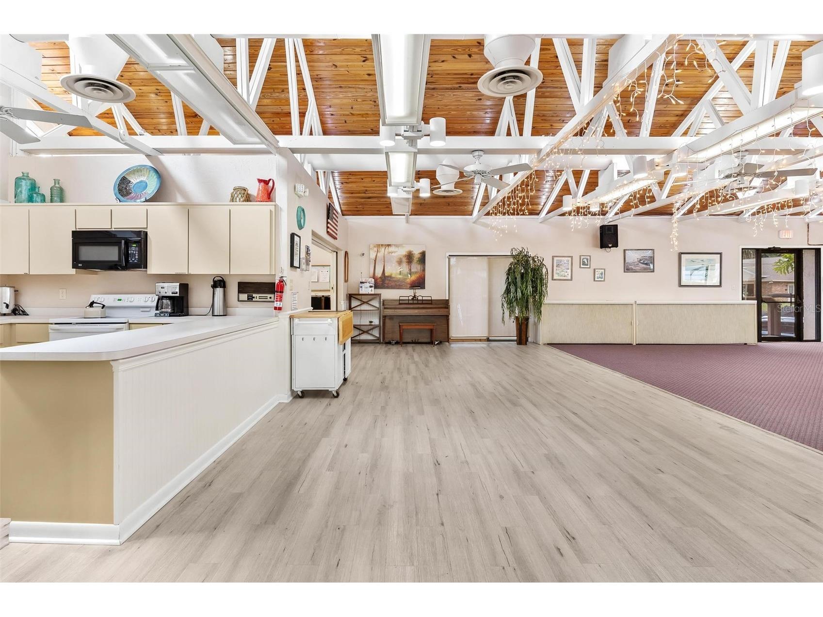 401 Clusterwood Drive Yalaha FL 34797 - LAKE HARRIS CHAIN OF LAKES G5102971 image47