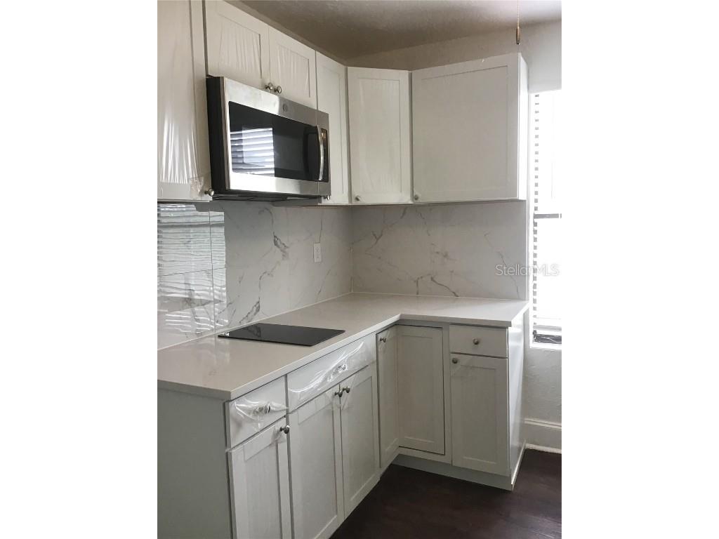 401 Colonia Lane E #17 Nokomis FL 34275 A4549329 image2