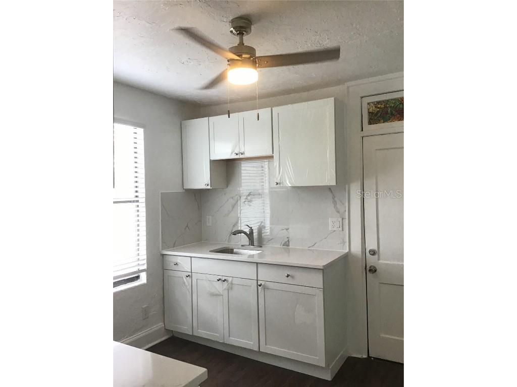 401 Colonia Lane E #17 Nokomis FL 34275 A4549329 image3