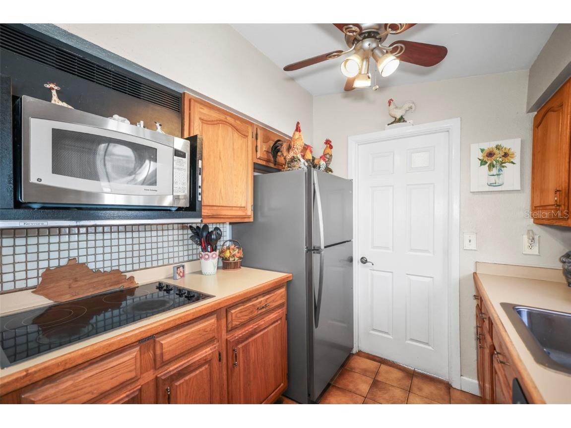 401 Davison Avenue NE Saint Petersburg FL 33703 TB8446827 image11