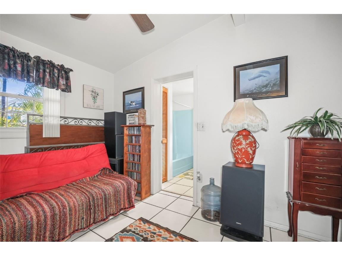 401 Davison Avenue NE Saint Petersburg FL 33703 TB8446827 image13