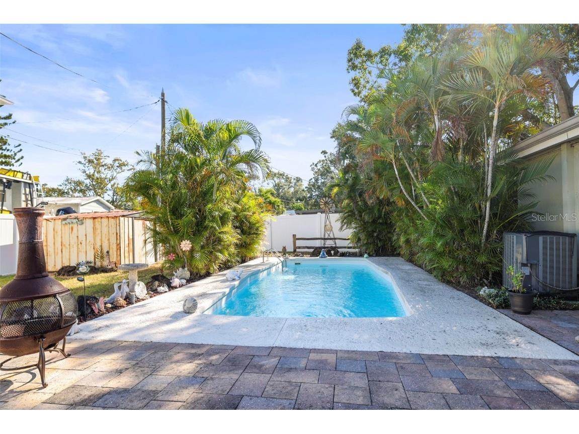 401 Davison Avenue NE Saint Petersburg FL 33703 TB8446827 image29