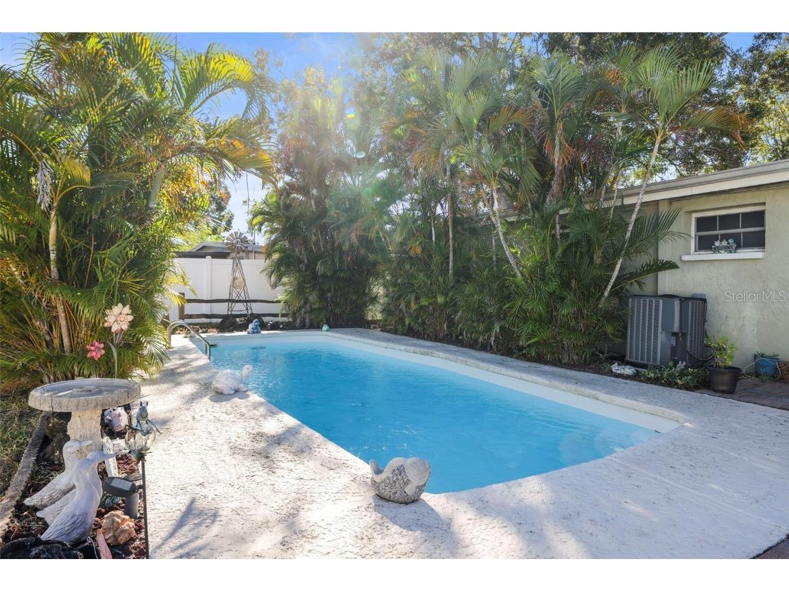 401 Davison Avenue NE Saint Petersburg FL 33703 TB8446827 image31