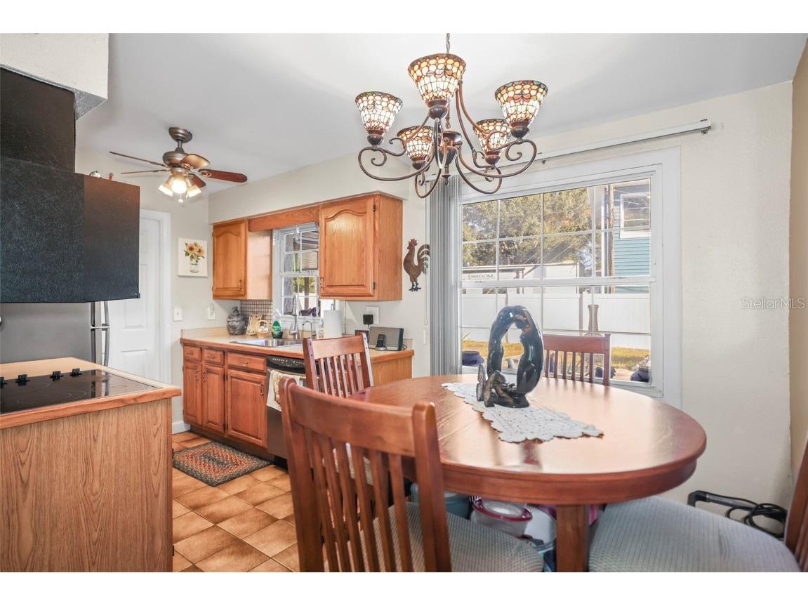 401 Davison Avenue NE Saint Petersburg FL 33703 TB8446827 image9