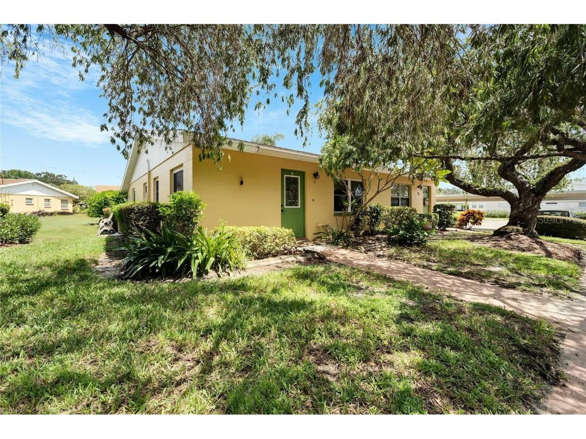 401 Dorchester Place #58 Sun City Center FL 33573 T3553243 image20