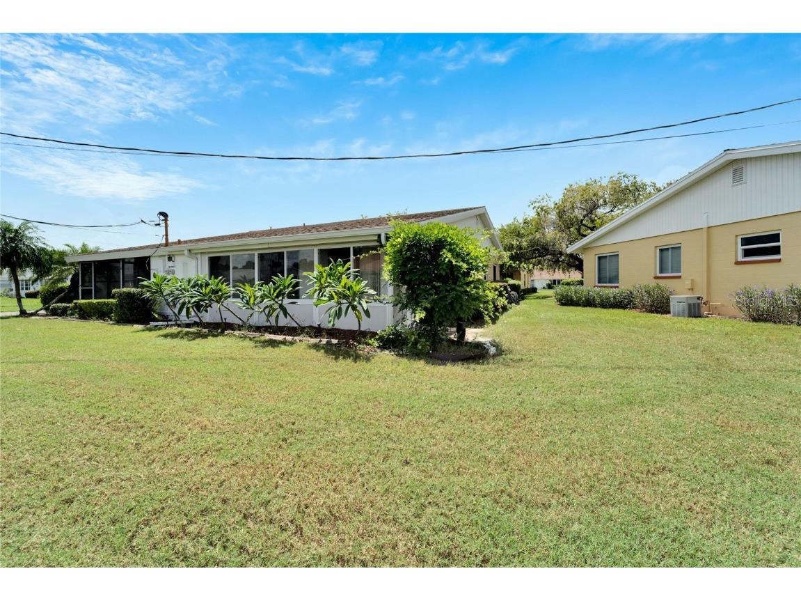 401 Dorchester Place #58 Sun City Center FL 33573 T3553243 image23