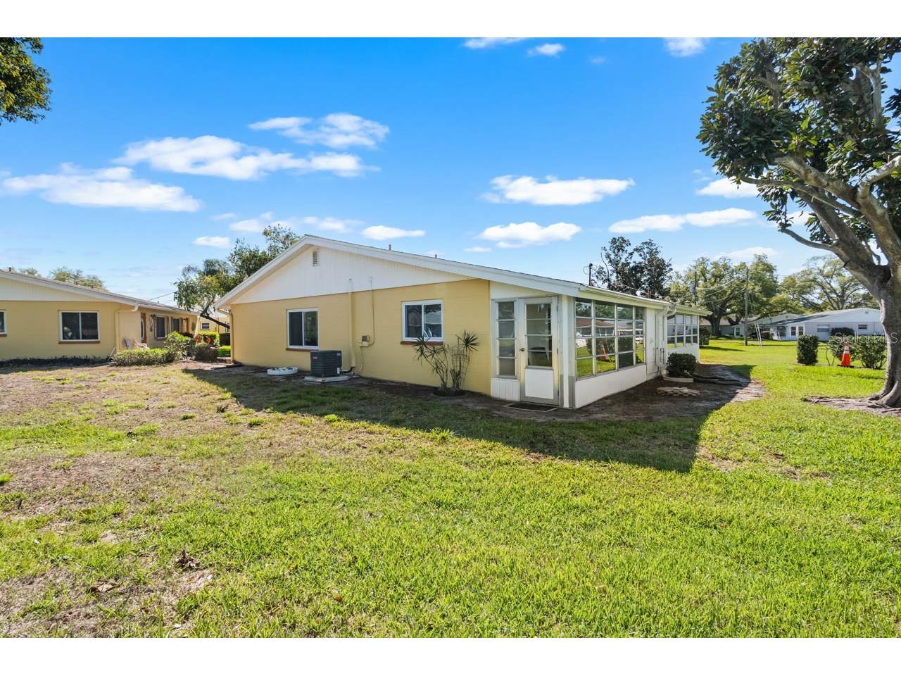 401 Dorchester Place #61 Sun City Center FL 33573 TB8488233 image29