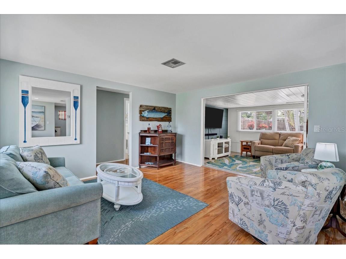 401 Leach Street Englewood FL 34223 D6143010 image9