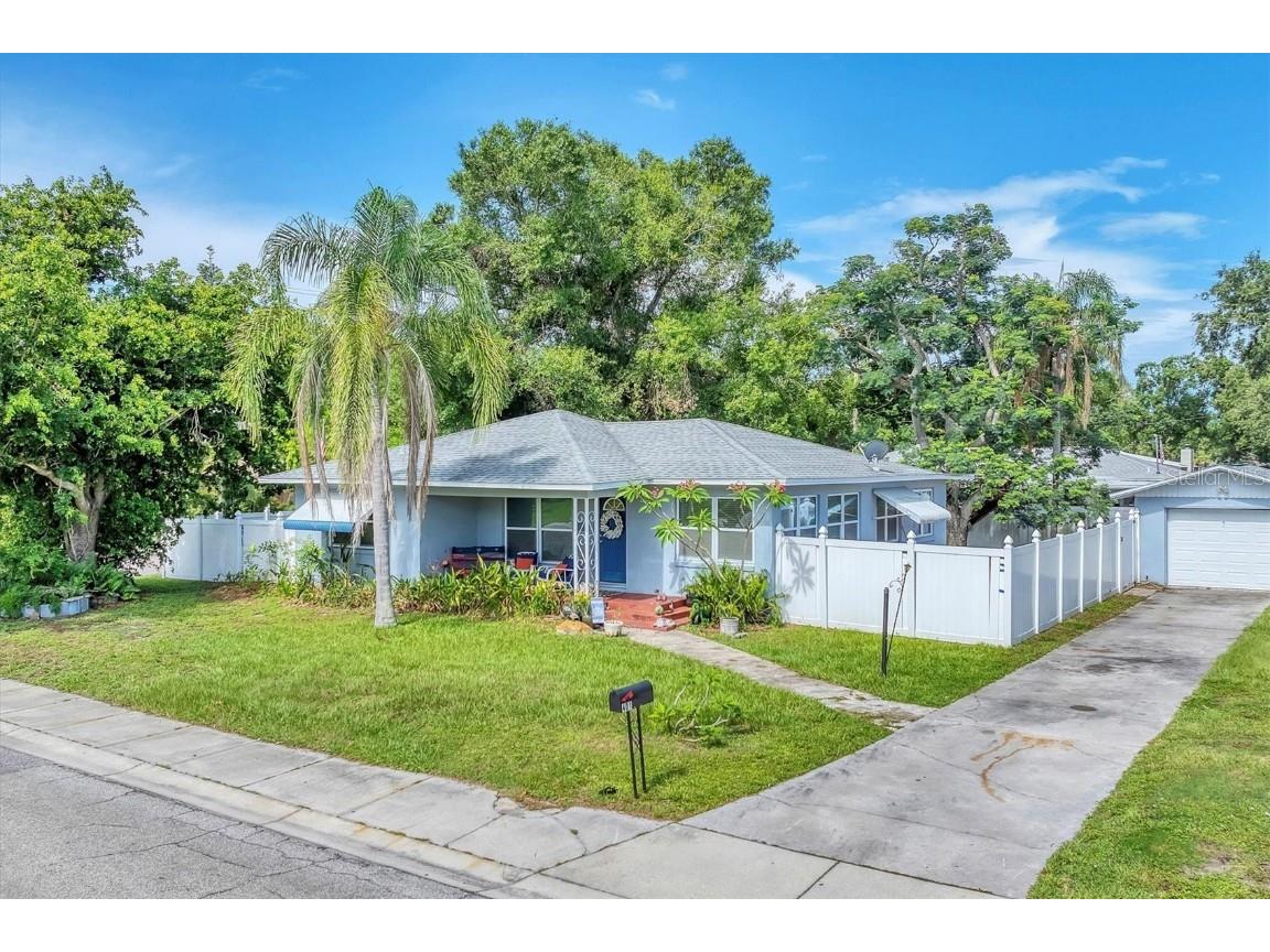 401 N Jefferson Avenue Sarasota FL 34237 A4657303 image1