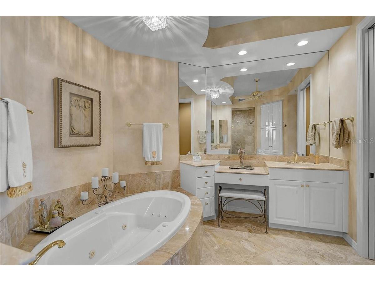 401 N Point Road #1001 Osprey FL 34229 A4679998 image25
