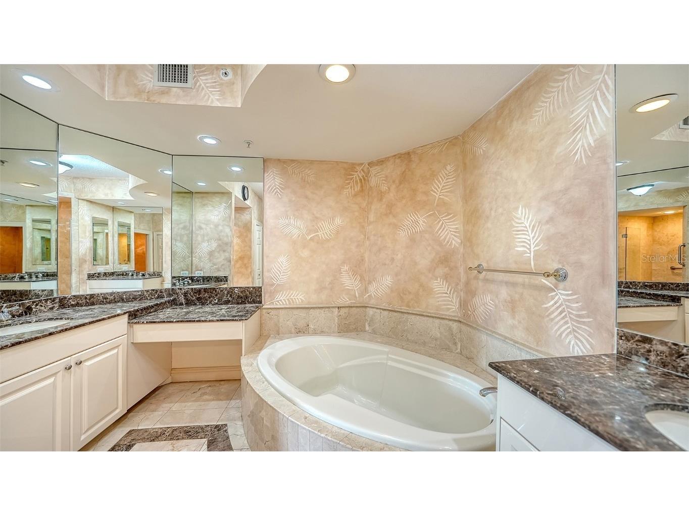 401 N Point Road #301 Osprey FL 34229 A4603773 image28