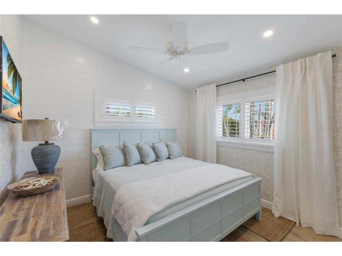 401 N Shore Drive Anna Maria FL 34216 A4659757 image16