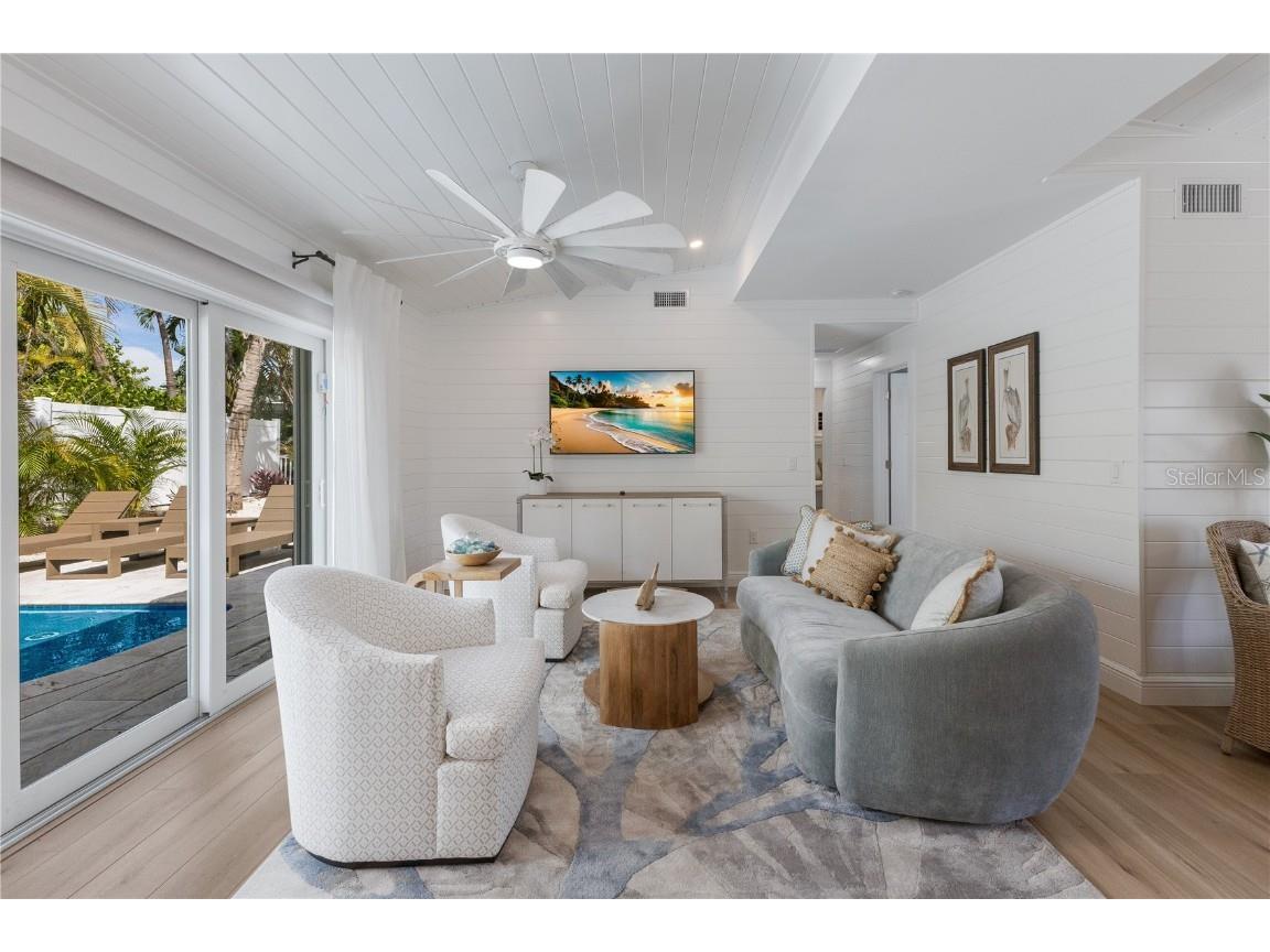 401 N Shore Drive Anna Maria FL 34216 A4659757 image7