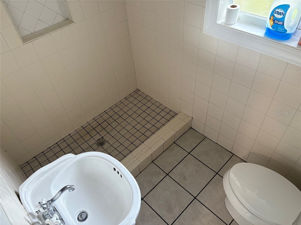 401 NW 36th Street Gainesville FL 32607 O6359816 image8