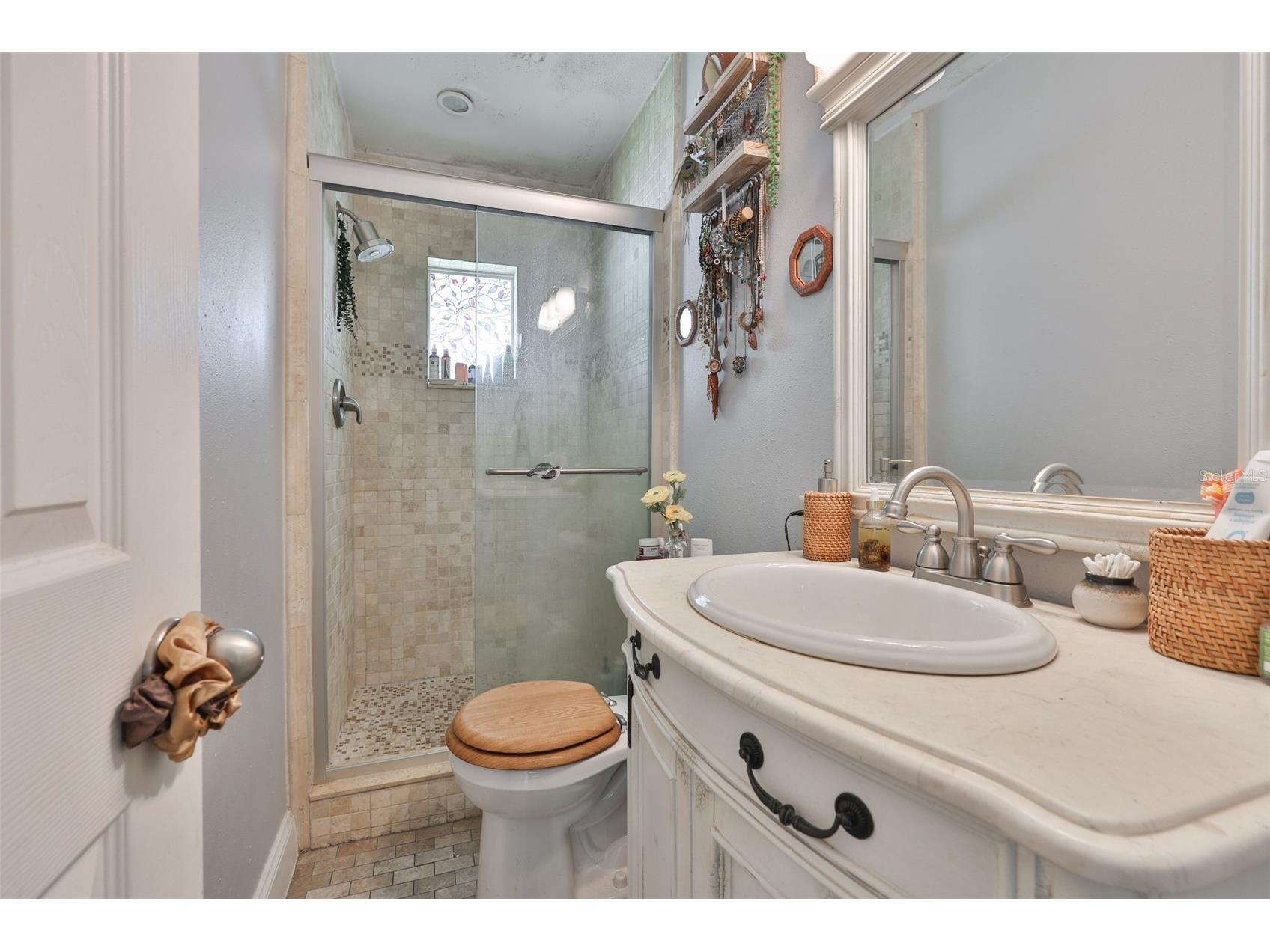 401 Overland Drive Brandon FL 33511 TB8526659 image17