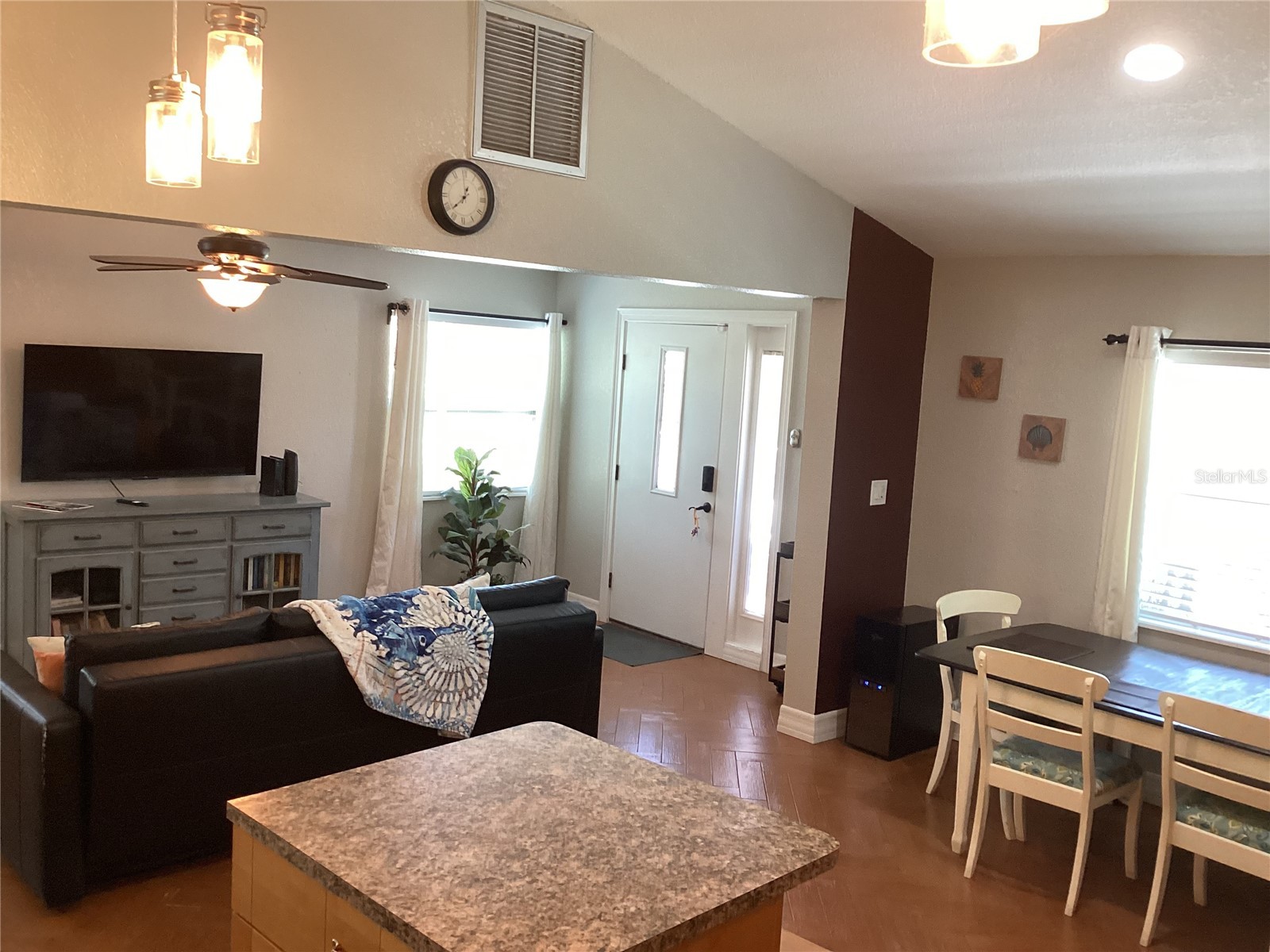 401 Pennsylvania Avenue Crystal Beach FL 34681 TB8474392 image16