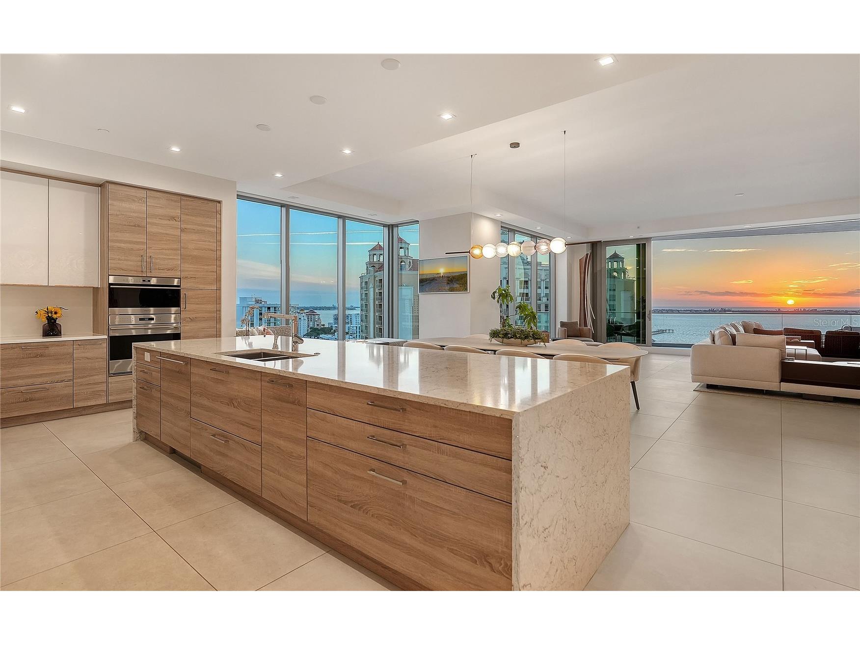 401 Quay Commons #1501 Sarasota FL 34236 - SARASOTA BAY & THE GULF A4678497 image9