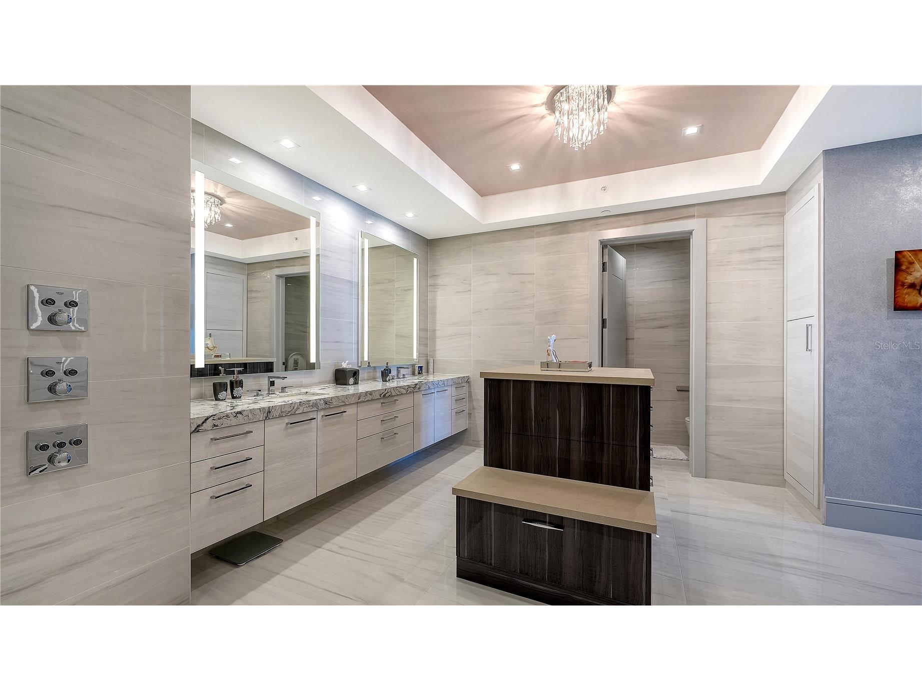401 Quay Commons #805 Sarasota FL 34236 A4684494 image36