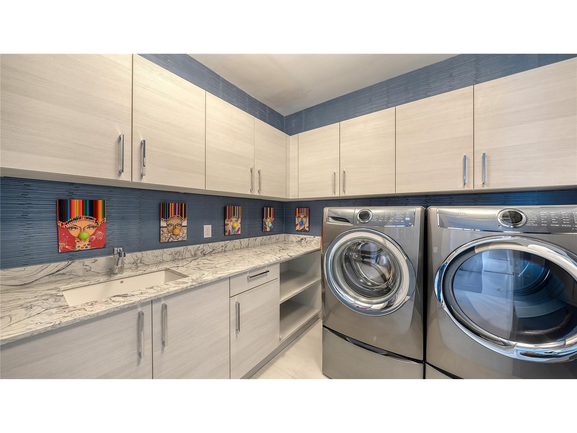 401 Quay Commons #805 Sarasota FL 34236 A4684494 image42